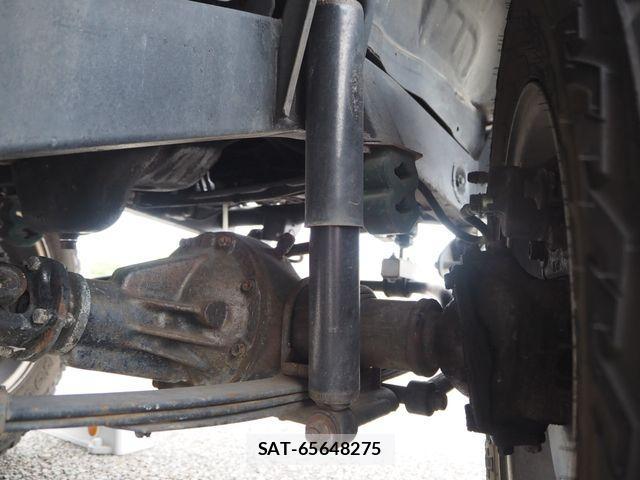Suzuki JIMNY 1993-01 957653-28