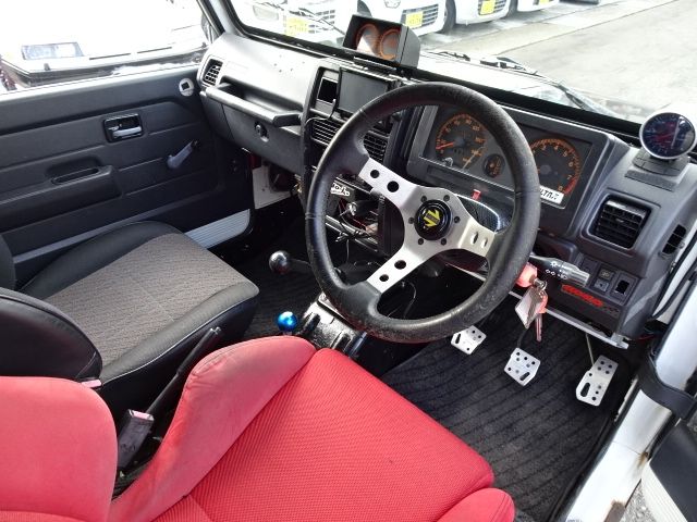Suzuki JIMNY 1993-01 1463715-1