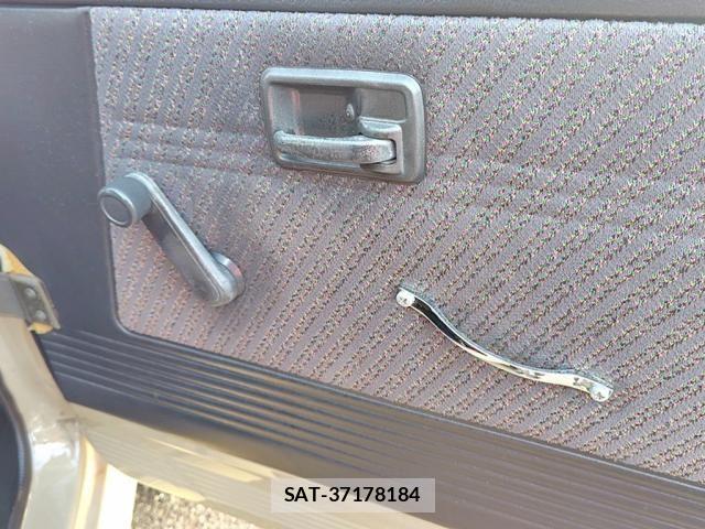 Suzuki JIMNY 1993-01 4639380-18
