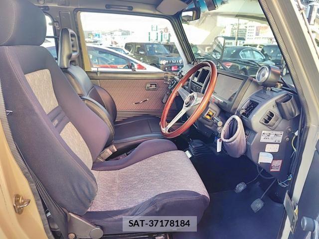 Suzuki JIMNY 1993-01 4639380-20
