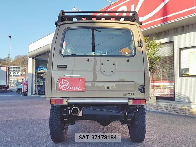 Suzuki JIMNY 1993-01 4639380-4