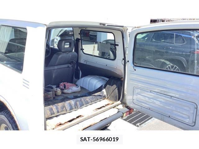 Suzuki JIMNY 1997-01 6907139-12