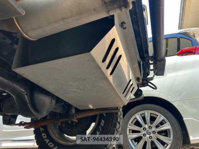 Suzuki JIMNY 1995-03 7392523-18