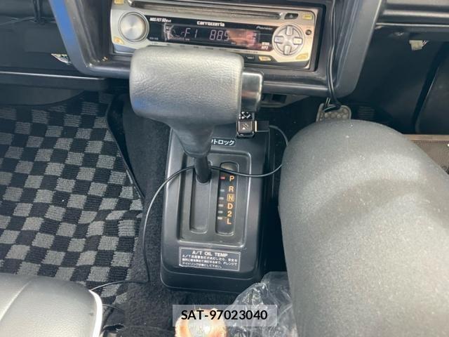 Suzuki JIMNY 1995-01 8230494-24