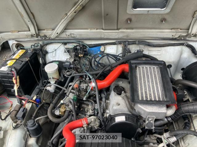 Suzuki JIMNY 1995-01 8230494-26