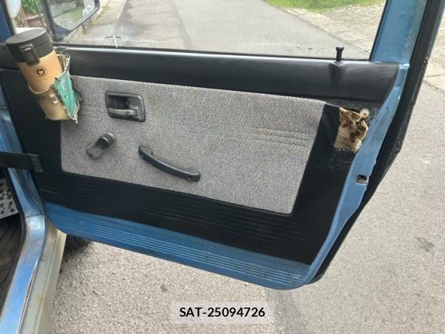 Suzuki JIMNY 1990-01 8366518-14
