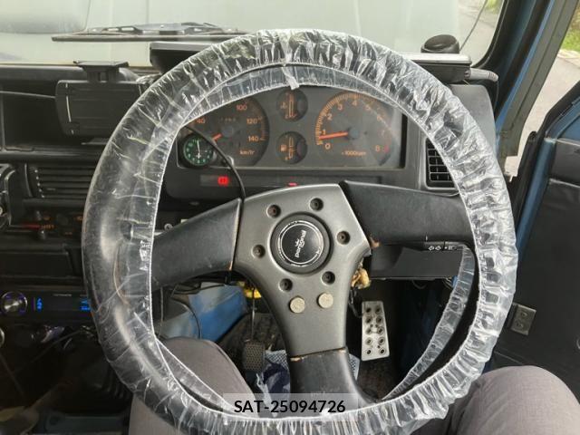 Suzuki JIMNY 1990-01 8366518-17