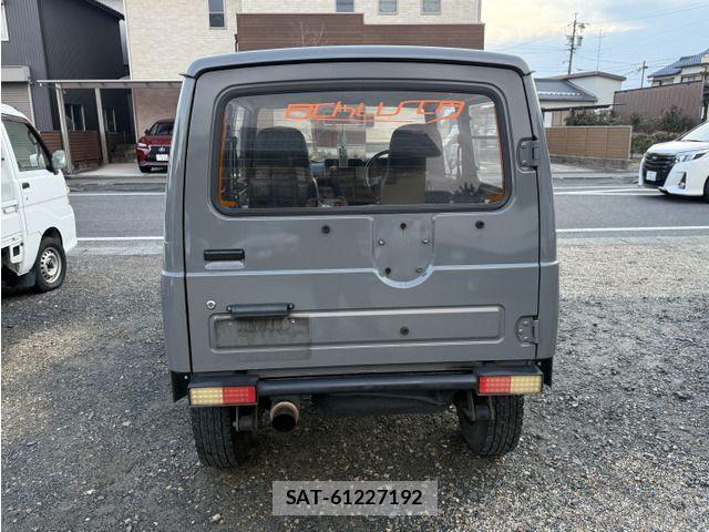 Suzuki JIMNY 1993-01 8666328-4
