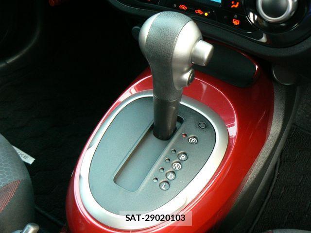 Nissan JUKE 2011-01 1222157-11