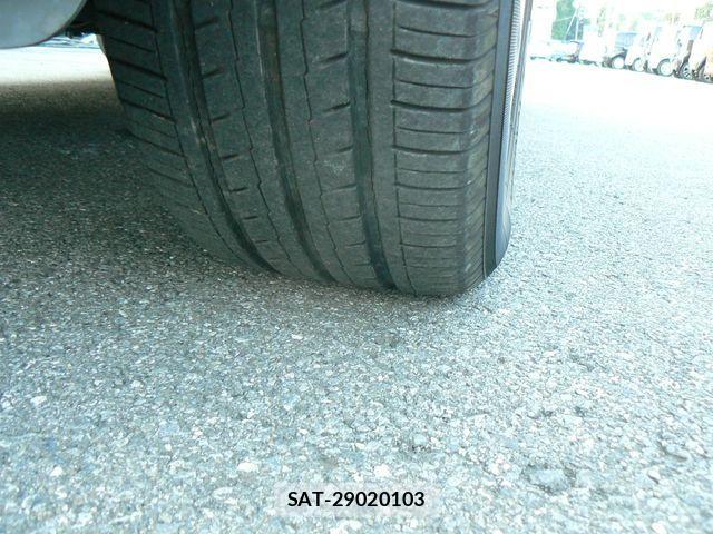 Nissan JUKE 2011-01 1222157-22