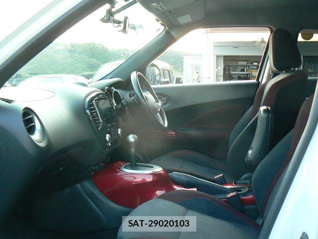 Nissan JUKE 2011-01 1222157-26