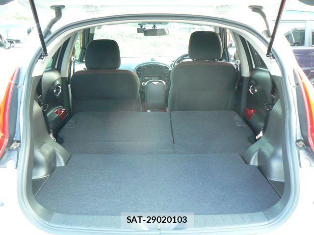 Nissan JUKE 2011-01 1222157-3