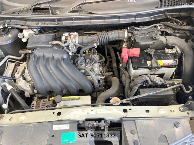 Nissan JUKE 2011-10 1236622-17