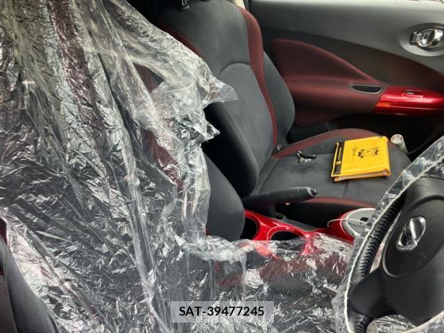 Nissan JUKE 2010-10 1281893-11