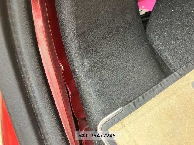 Nissan JUKE 2010-10 1281893-26