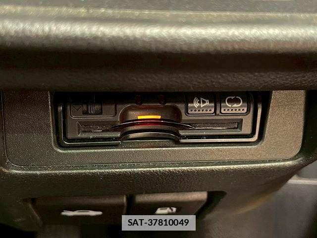 Nissan JUKE 2016-10 1743869-5