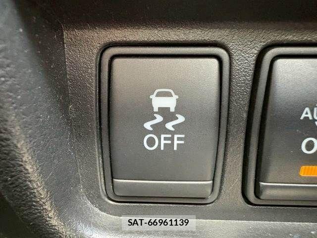 Nissan JUKE 2016-07 2486564-4
