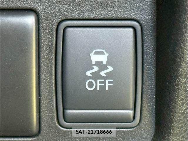 Nissan JUKE 2015-02 4421476-9