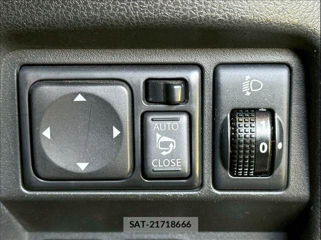 Nissan JUKE 2015-02 4421476-11