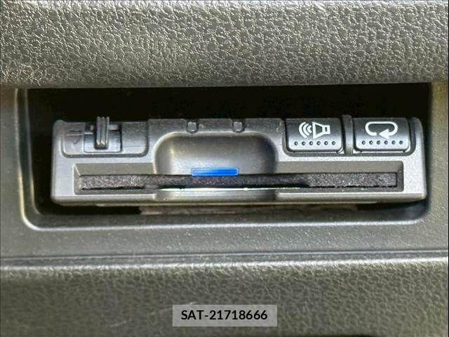 Nissan JUKE 2015-02 4421476-7