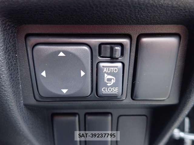 Nissan JUKE 2012-09 5870183-15