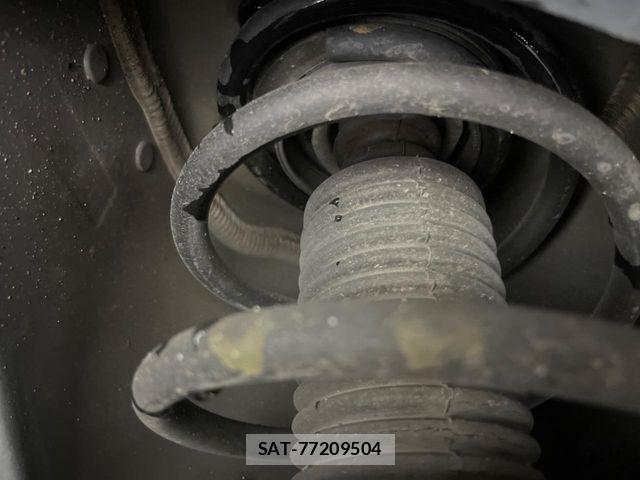 Nissan JUKE 2016-10 5870176-19