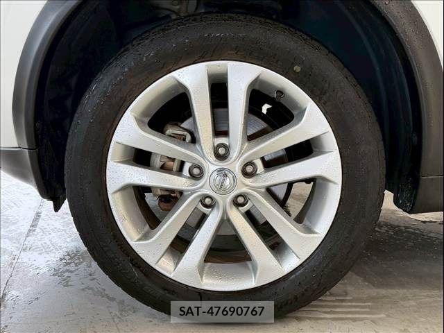 Nissan JUKE 2017-06 6002167-5