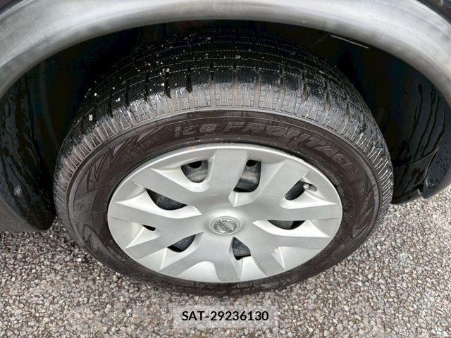 Nissan JUKE 2012-01 6135266-9