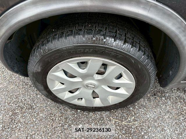 Nissan JUKE 2012-01 6135266-11