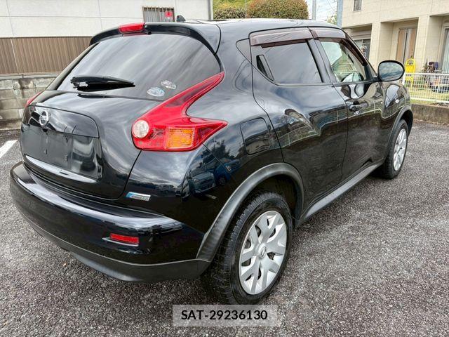 Nissan JUKE 2012-01 6135266-2