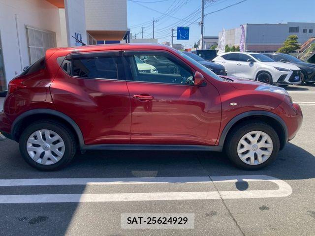 Nissan JUKE 2013-04 6304793-4