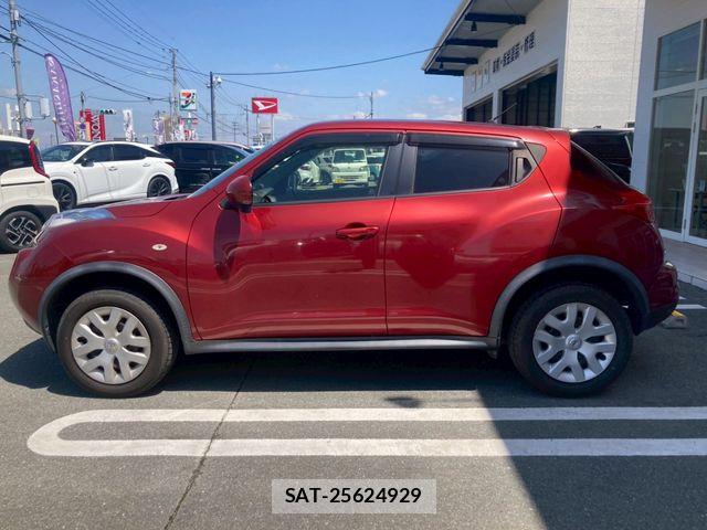 Nissan JUKE 2013-04 6304793-5