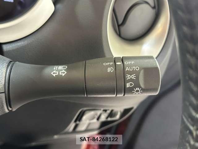 Nissan JUKE 2013-03 6498948-12