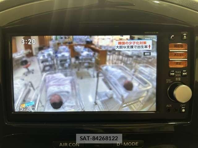 Nissan JUKE 2013-03 6498948-17