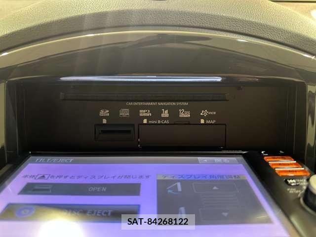 Nissan JUKE 2013-03 6498948-20