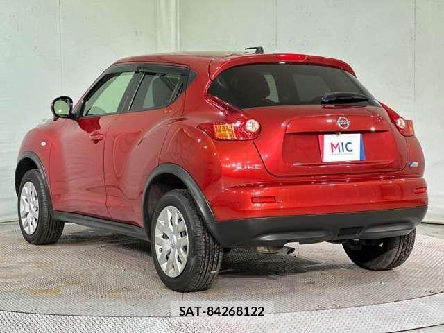 Nissan JUKE 2013-03 6498948-7