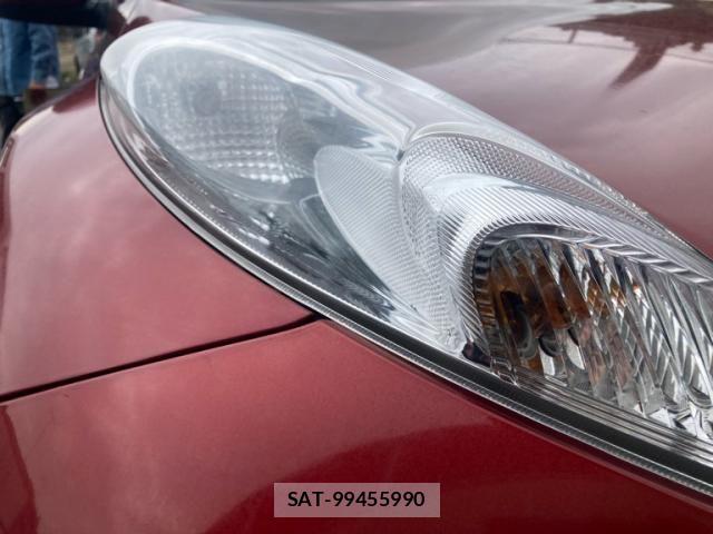 Nissan JUKE 2011-05 6498999-15