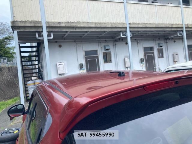 Nissan JUKE 2011-05 6498999-6