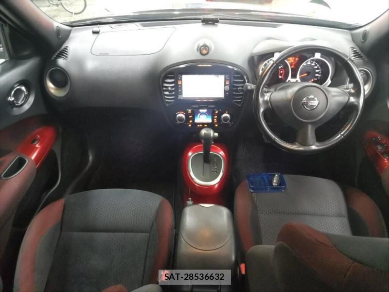 Nissan JUKE 2011 6665205-4