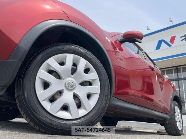 Nissan JUKE 2011-06 6716429-13