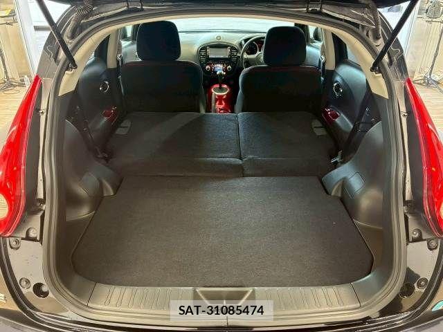 Nissan JUKE 2011-08 6815504-8