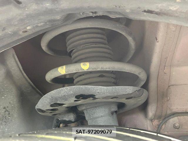 Nissan JUKE 2017-03 6907141-19