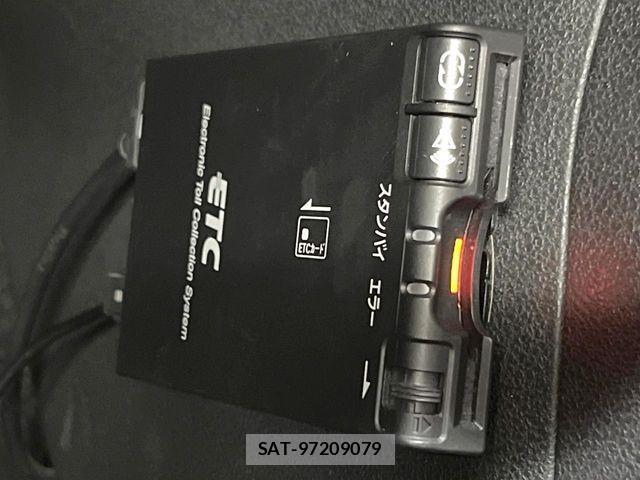 Nissan JUKE 2017-03 6907141-5
