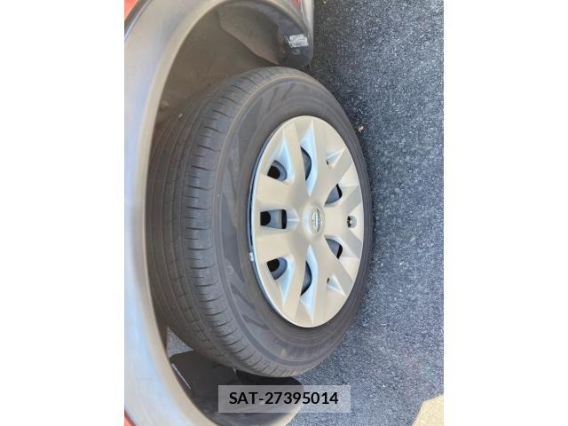 Nissan JUKE 2015-07 6907144-10