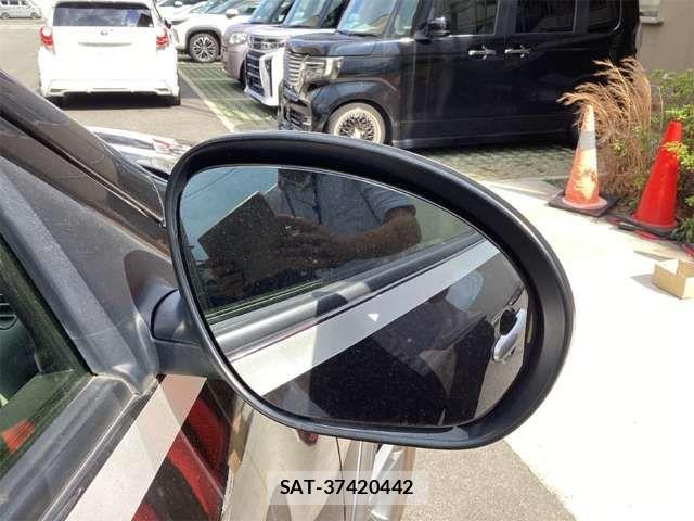 Nissan JUKE 2013-09 6907142-13
