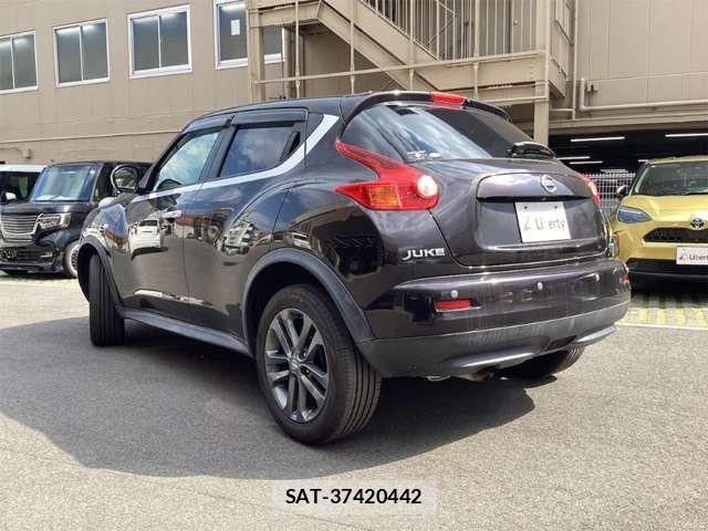 Nissan JUKE 2013-09 6907142-17
