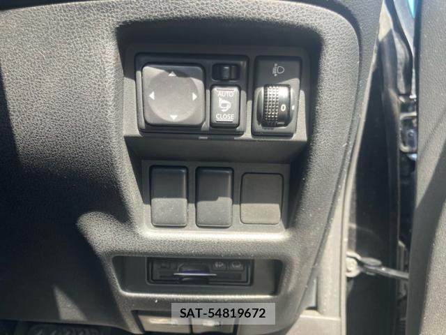 Nissan JUKE 2013-07 6994602-14