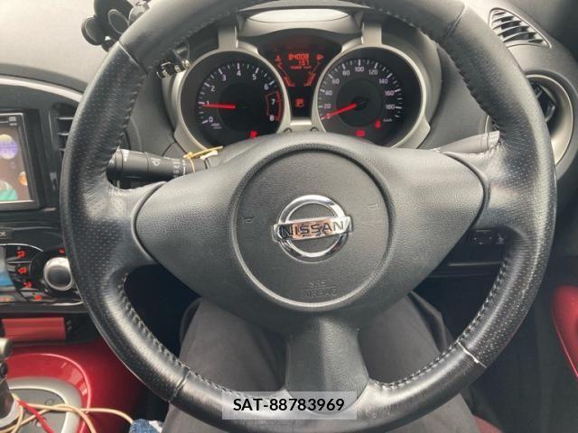 Nissan JUKE 2011-06 7059068-13