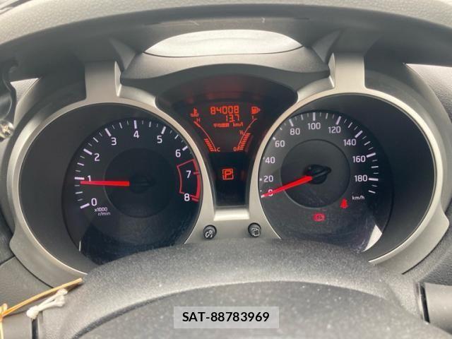 Nissan JUKE 2011-06 7059068-14