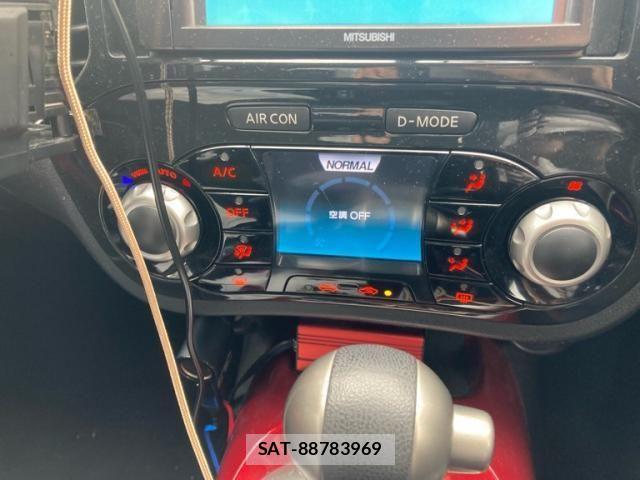 Nissan JUKE 2011-06 7059068-16